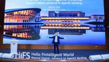 Huawei Digital Finance Group CEO Cao Delivers Keynote Speech